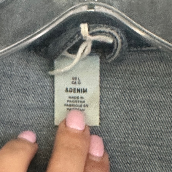 NWOT Denim Jean Jacket - Picture 2 of 9